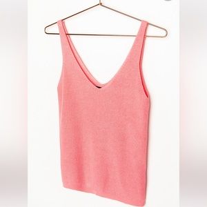Vero Moda V-Neck Sleeveless top - Size 2XL